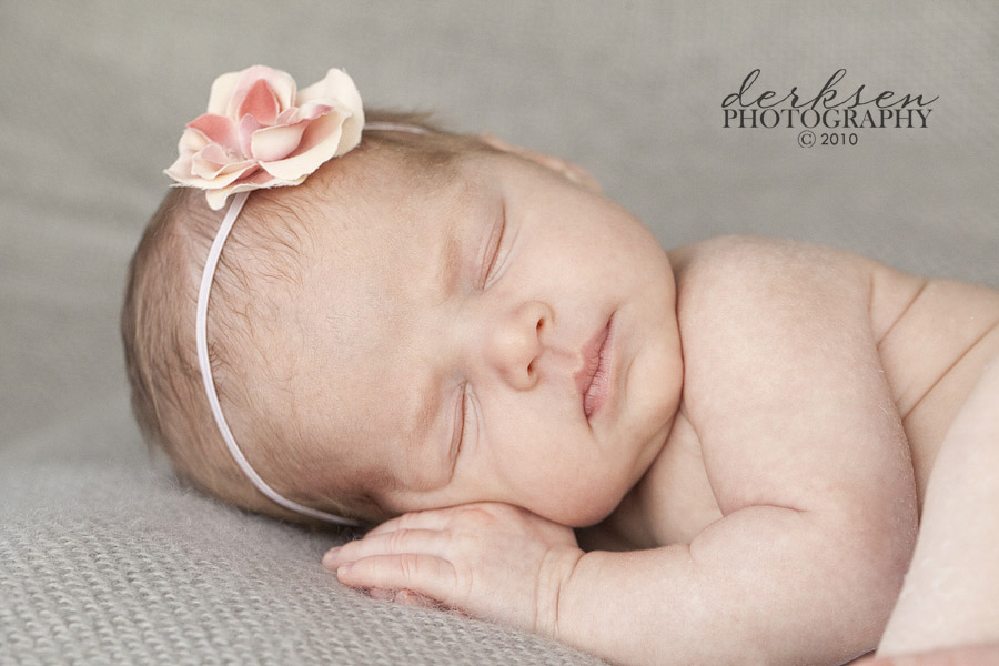 newborn posing guide... - newborns - Bruises and Bandaids